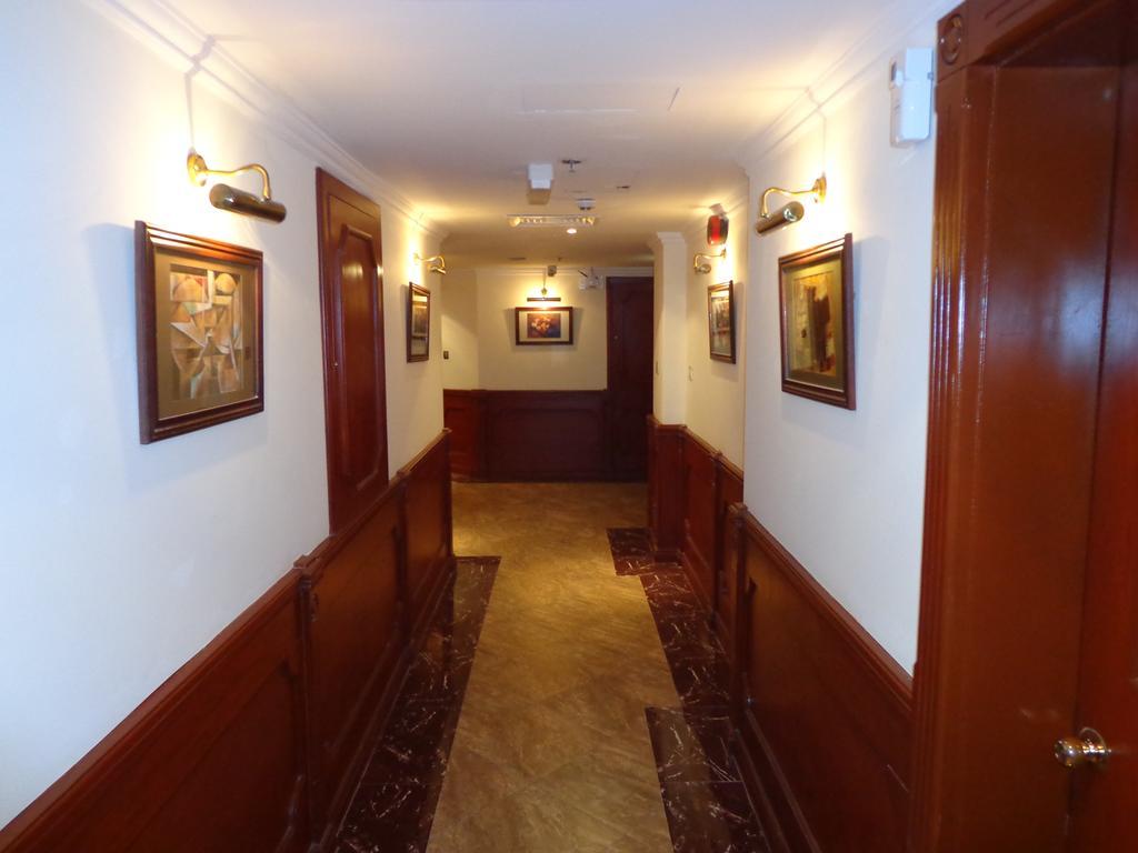 Bahrain Carlton Hotel Манама Экстерьер фото