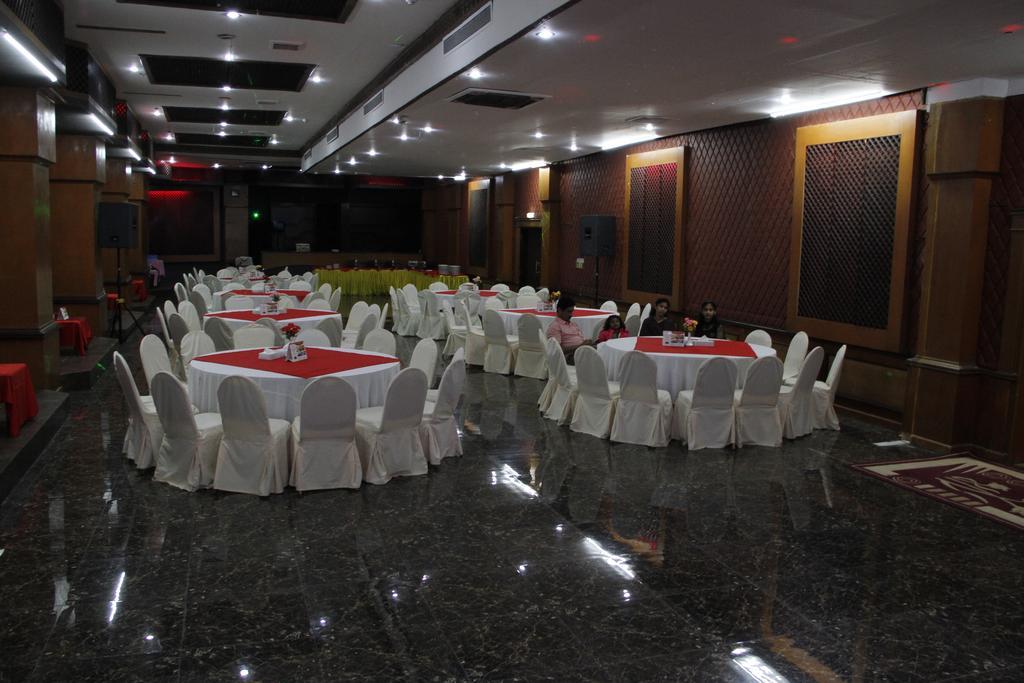 Bahrain Carlton Hotel Манама Экстерьер фото