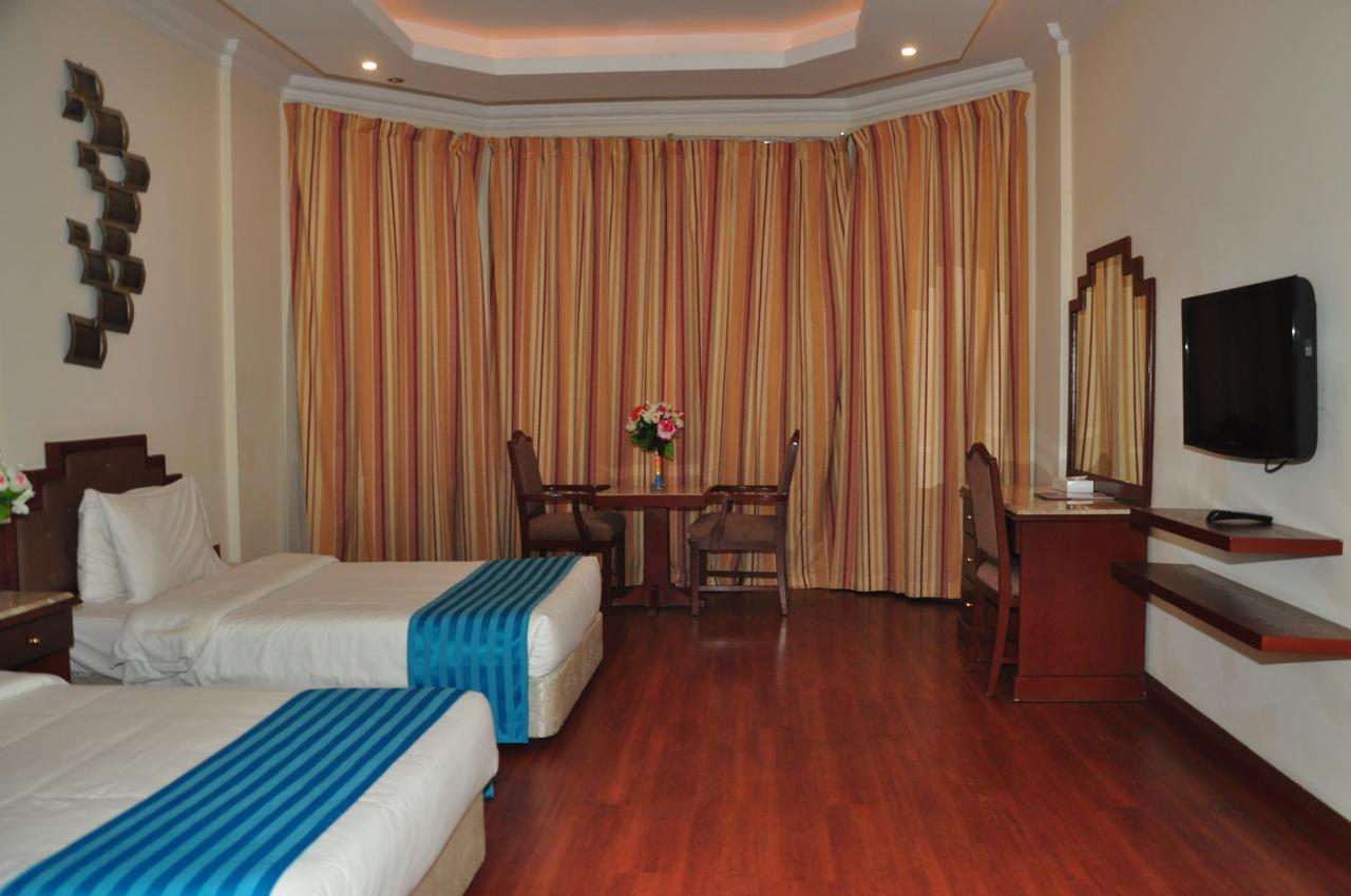 Bahrain Carlton Hotel Манама Экстерьер фото